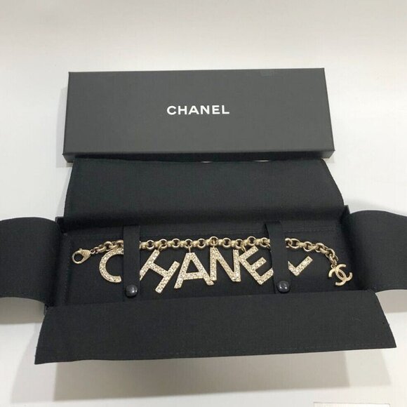 CHANEL CC Logo Rhinestone Charm Chain Bracelet 6.7" Gold Tone P19S Auth - Picture 1 of 8